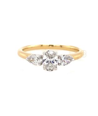 14K Ovaal & Peer Diamant Ring 14K Ovaal & Peer Diamant Ring