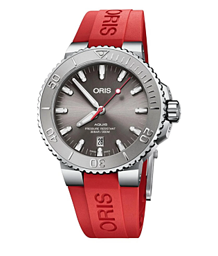 Aquis Date 43,5mm 